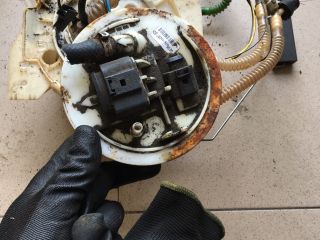 bontott AUDI A4 B6 Üzemanyag Szivattyú