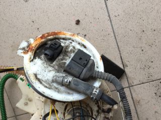 bontott AUDI A4 B6 Üzemanyag Szivattyú