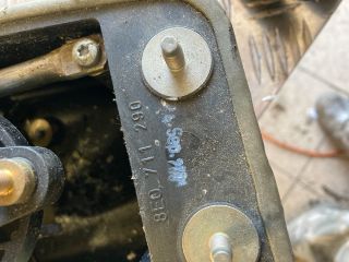 bontott AUDI A4 B6 Váltó Kulissza