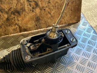 bontott AUDI A4 B6 Váltó Kulissza