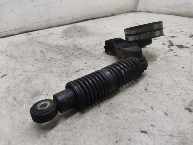 bontott AUDI A4 B6 Szíjfeszítő Görgő