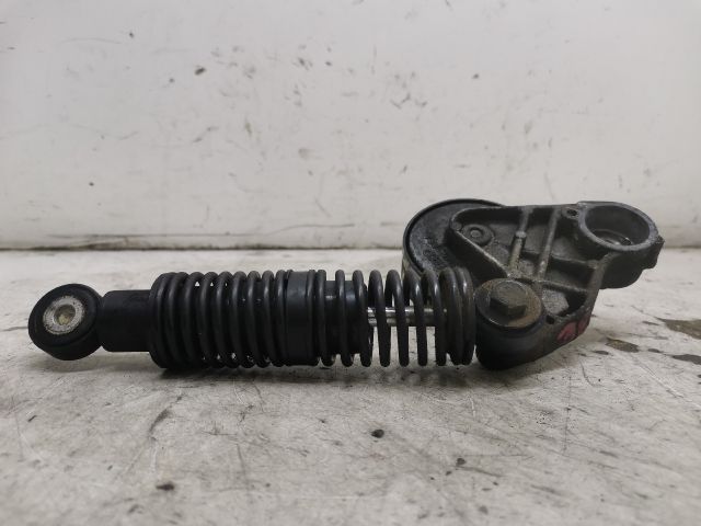 bontott AUDI A4 B6 Szíjfeszítő Görgő