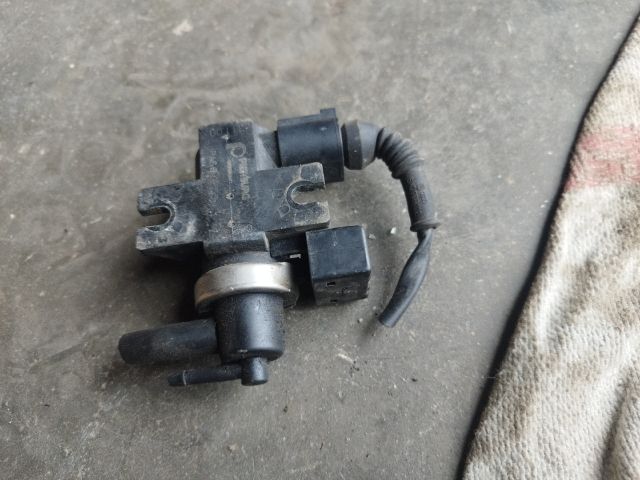 bontott AUDI A4 B6 Turbó Vákum Szelep