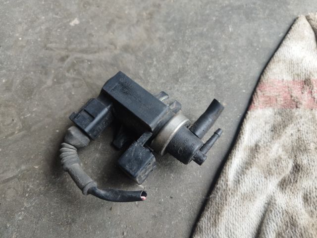 bontott AUDI A4 B6 Turbó Vákum Szelep