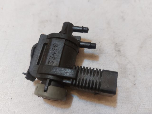 bontott AUDI A4 B6 Turbó Vákum Szelep