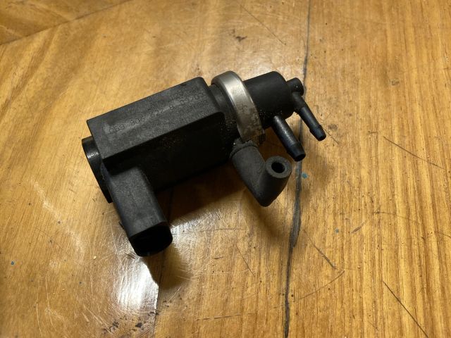bontott AUDI A4 B6 Turbó Vákum Szelep