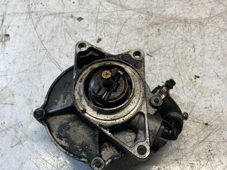 bontott AUDI A4 B6 Vákumpumpa