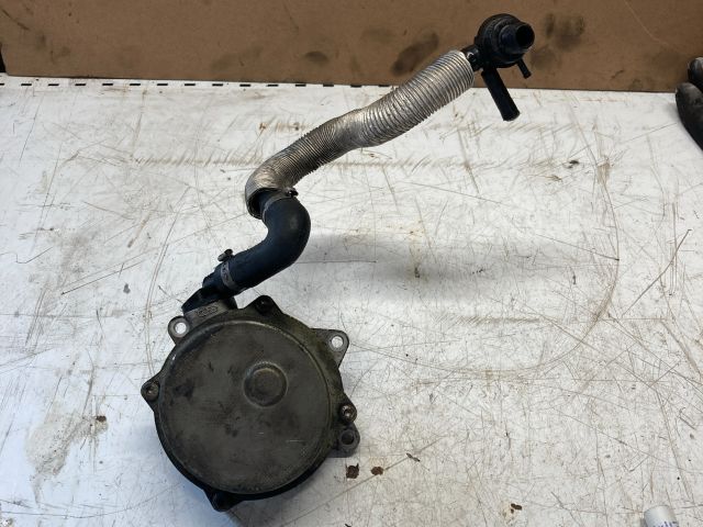 bontott AUDI A4 B6 Vákumpumpa