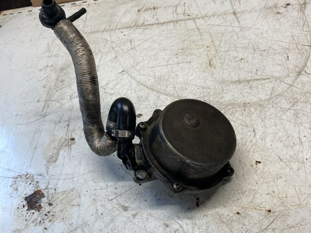 bontott AUDI A4 B6 Vákumpumpa