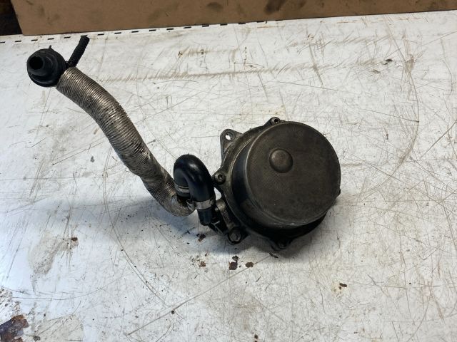 bontott AUDI A4 B6 Vákumpumpa