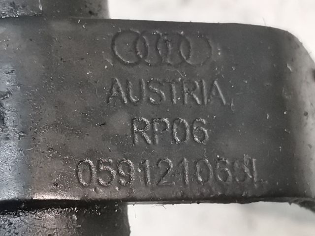 bontott AUDI A4 B6 Vízcső