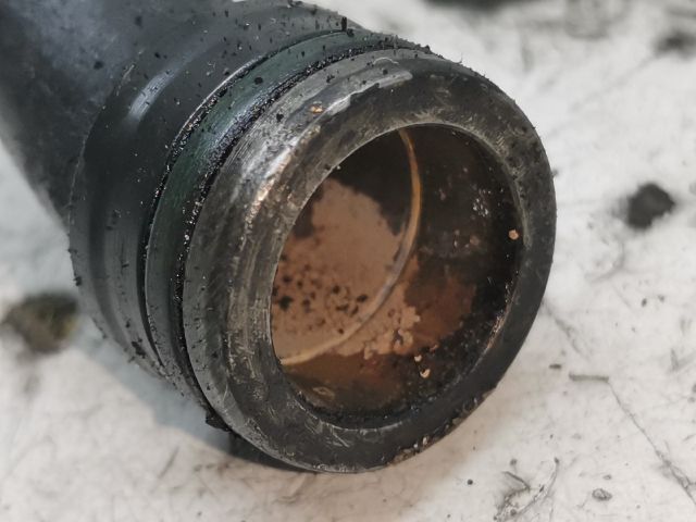 bontott AUDI A4 B6 Vízcső