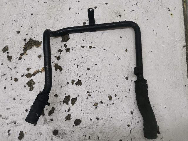 bontott AUDI A4 B6 Vízcső