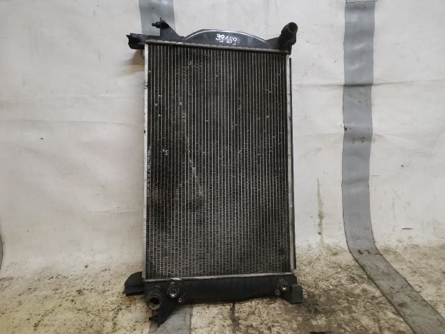 bontott AUDI A4 B6 Vízhűtő Radiátor (Klímás)