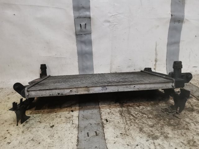 bontott AUDI A4 B6 Vízhűtő Radiátor (Klímás)