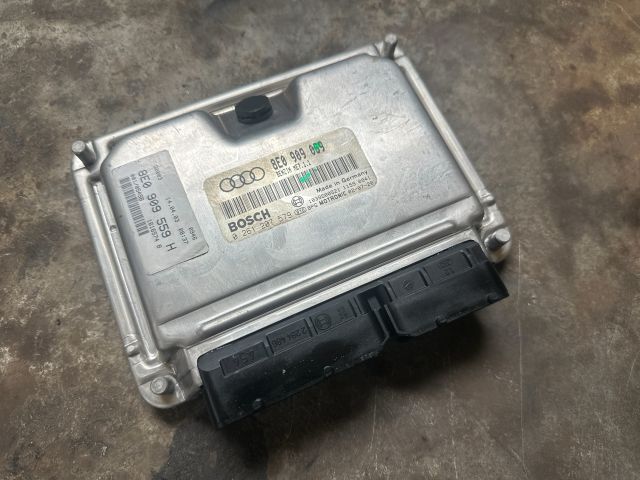 bontott AUDI A4 B6 Motorvezérlő