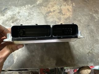 bontott AUDI A4 B6 Motorvezérlő