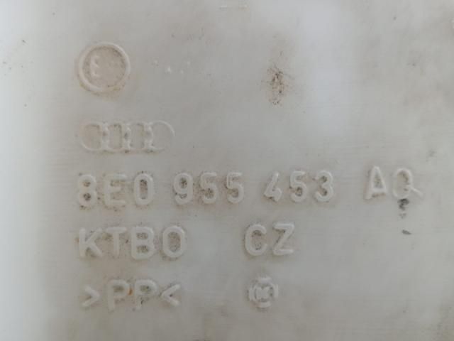 bontott AUDI A4 B6 Ablakmosó Tartály