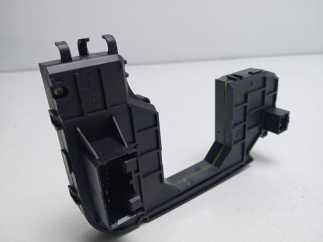 bontott AUDI A4 B6 Aktív Kormány Elektronika