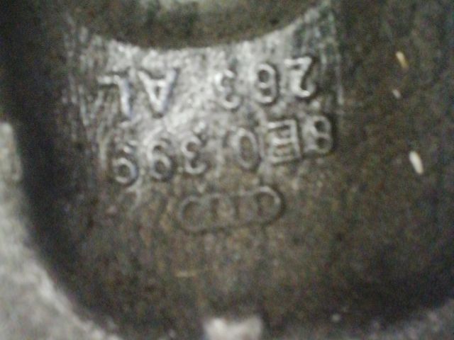 bontott AUDI A4 B6 Alsó Kereszttartó