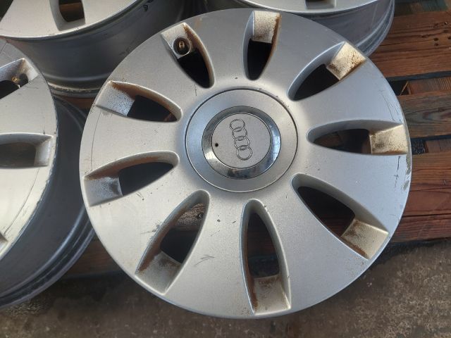 bontott AUDI A4 B6 Alufelni Szett
