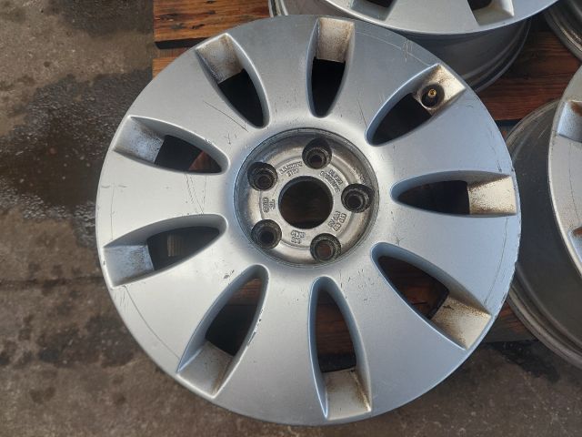 bontott AUDI A4 B6 Alufelni Szett
