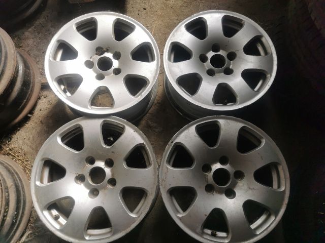 bontott AUDI A4 B6 Alufelni Szett