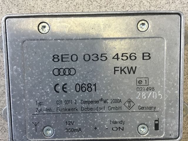 bontott AUDI A4 B6 Antenna Erősítő