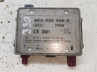 bontott AUDI A4 B6 Antenna Erősítő