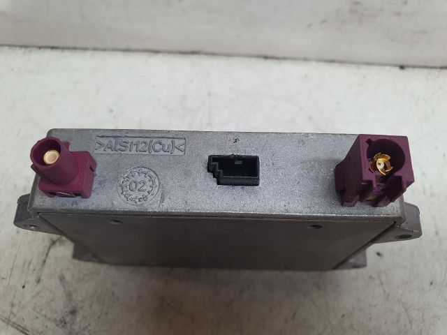 bontott AUDI A4 B6 Antenna Erősítő