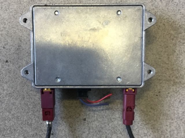 bontott AUDI A4 B6 Antenna Erősítő