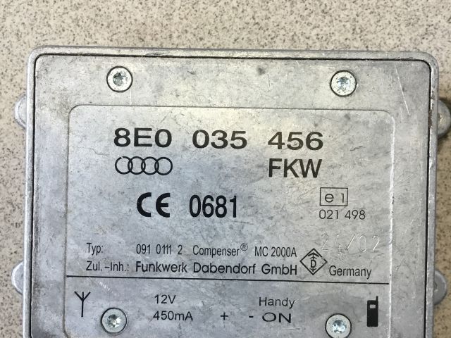 bontott AUDI A4 B6 Antenna Erősítő