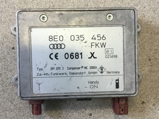 bontott AUDI A4 B6 Antenna Erősítő