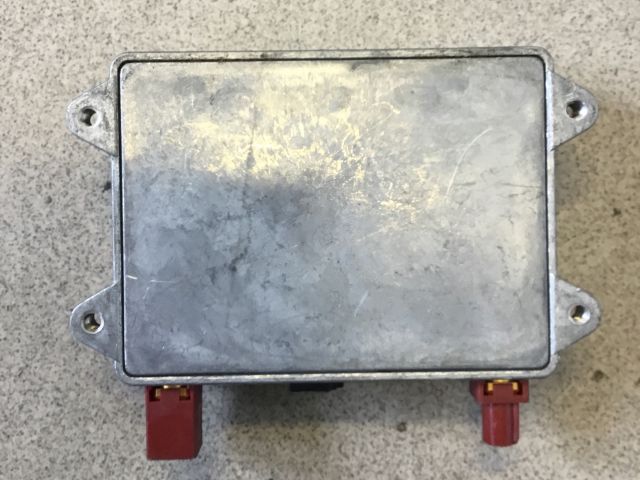 bontott AUDI A4 B6 Antenna Erősítő