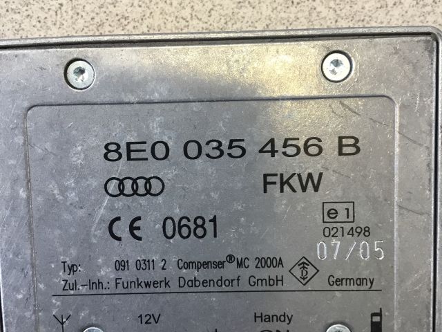 bontott AUDI A4 B6 Antenna Erősítő
