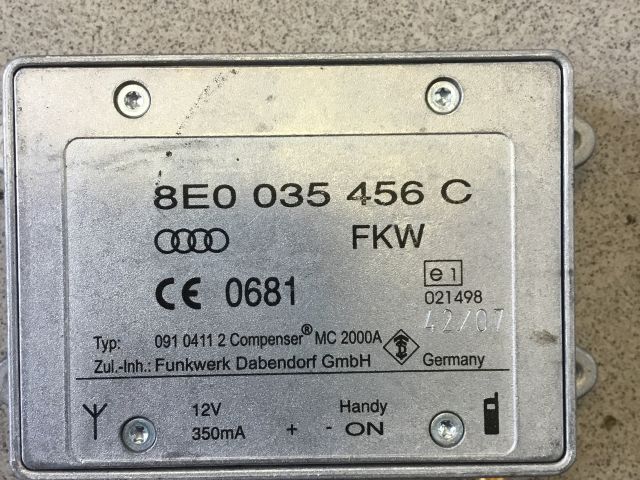bontott AUDI A4 B6 Antenna Erősítő