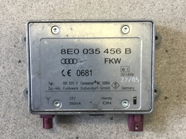 bontott AUDI A4 B6 Antenna Erősítő