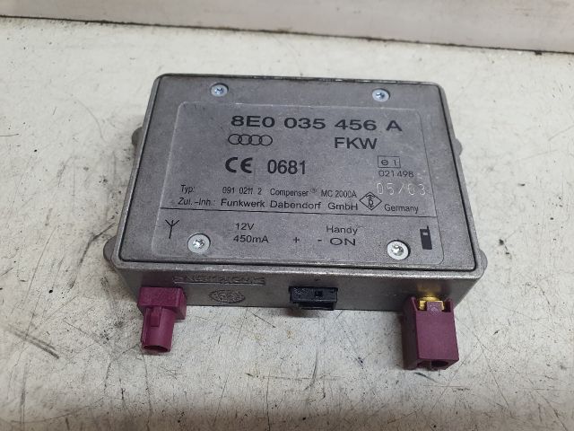 bontott AUDI A4 B6 Antenna Erősítő