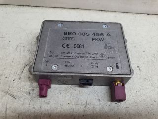 bontott AUDI A4 B6 Antenna Erősítő