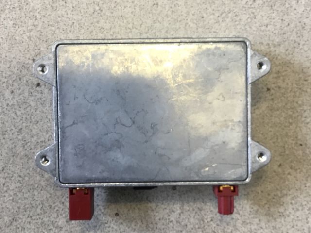 bontott AUDI A4 B6 Antenna Erősítő