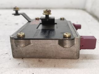 bontott AUDI A4 B6 Antenna Erősítő