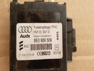 bontott AUDI A4 B6 Antenna Erősítő