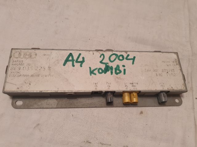 bontott AUDI A4 B6 Antenna Erősítő