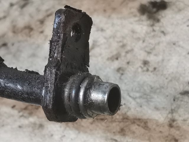 bontott AUDI A4 B6 Automata Váltó Olaj Cső