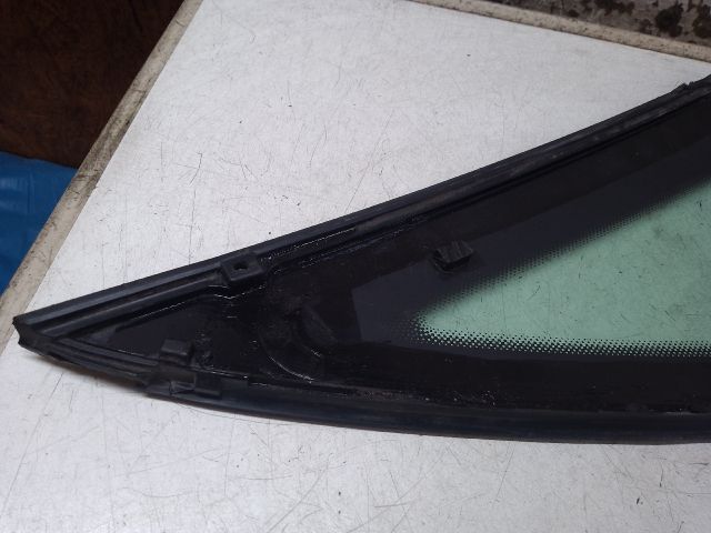 bontott AUDI A4 B6 Bal C Oszlop Oldalablak Üveg