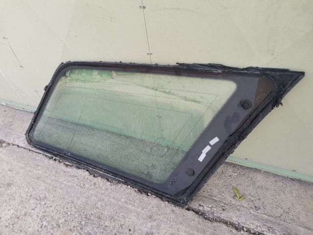 bontott AUDI A4 B6 Bal C Oszlop Oldalablak Üveg