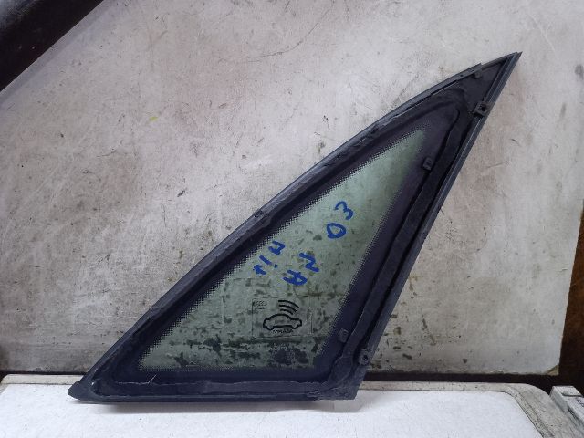 bontott AUDI A4 B6 Bal C Oszlop Oldalablak Üveg