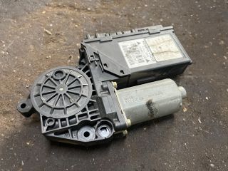 bontott AUDI A4 B6 Bal első Ablakemelő Motor