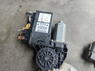 bontott AUDI A4 B6 Bal első Ablakemelő Motor