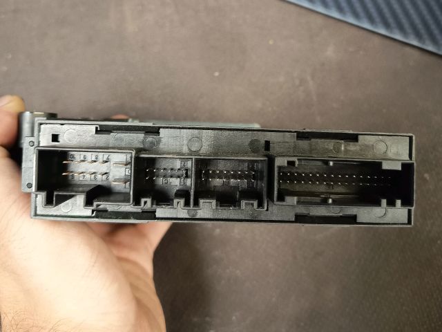 bontott AUDI A4 B6 Bal első Ablakemelő Motor